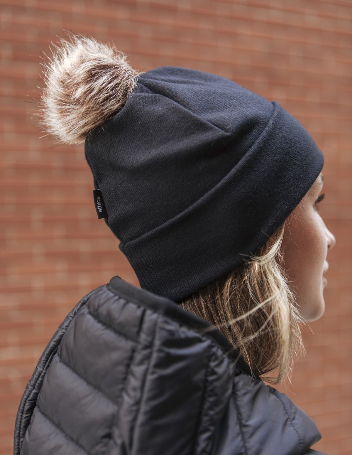 Tuque à pompom