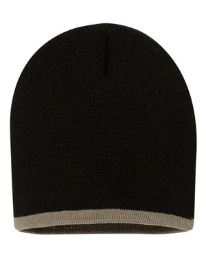 Bonnet en tricot à rayures dans le bas de 8 "